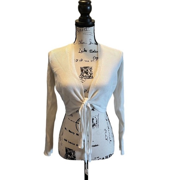 MOTH Anthropologie Cropped Ribbed Tie front Sweater Ivory White Medium Wrap - Picture 1 of 7